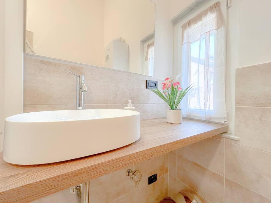 Apartment Elegante Via Sestri - Airport - Wifi Genua